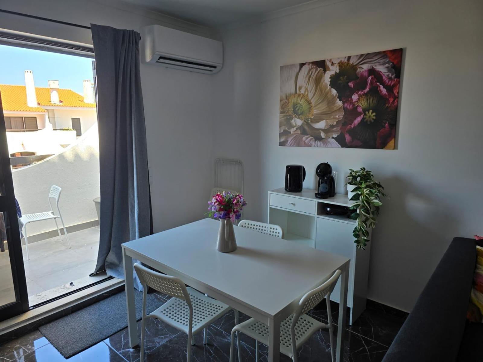 Studio Rua Dos Bares Em Albufeira Exterior photo